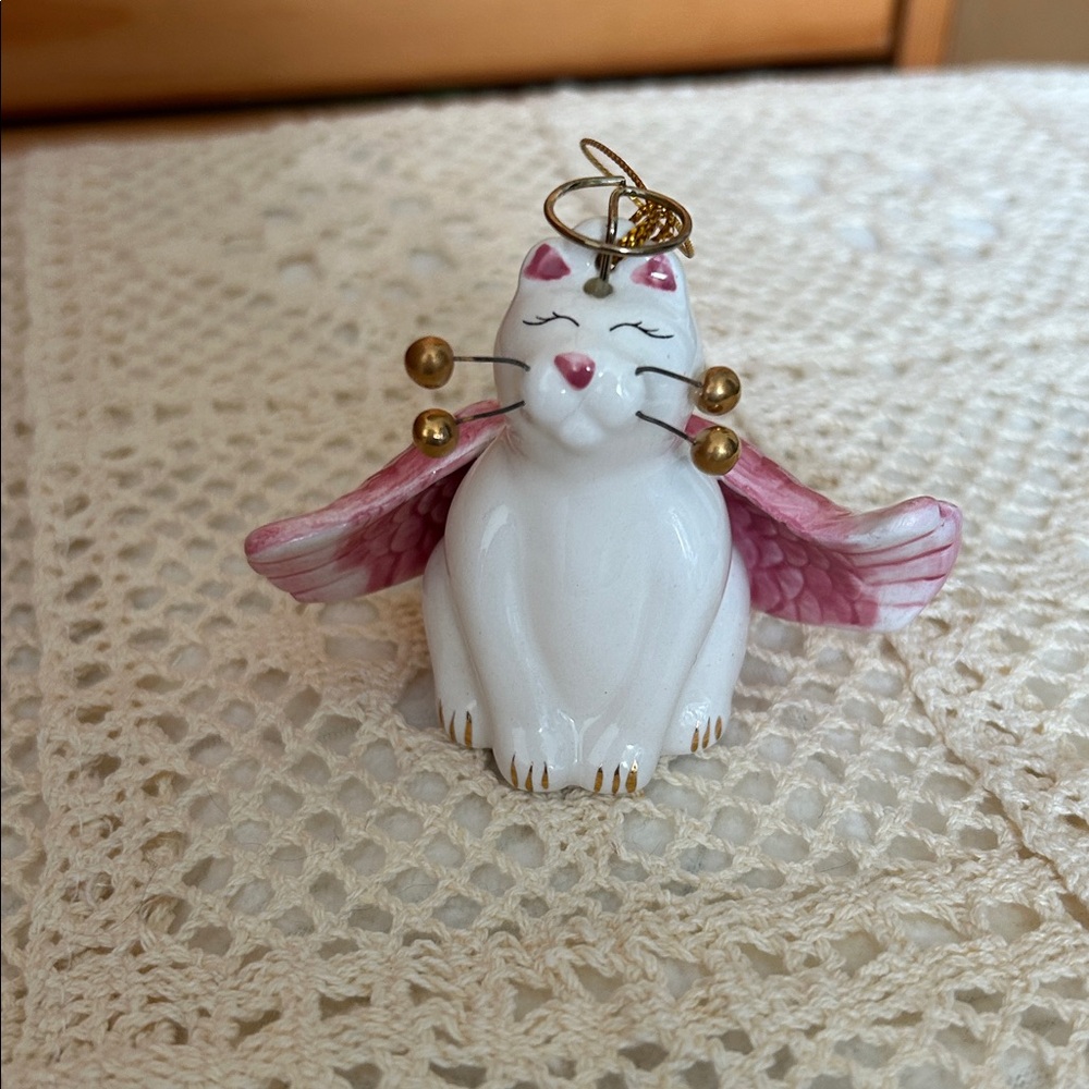 2002 Lacombe Aha! Made you smile gifts #10503 Cat Angel ornament